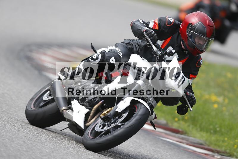 /37 28.07.2025 Dunlop Ride und Test Day ADR/Einsteiger gruen/40